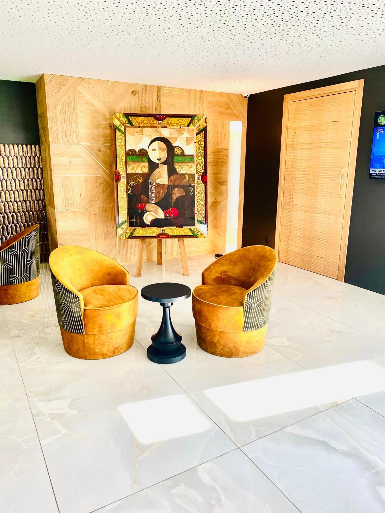 Calvi Hotel Luaran gambar